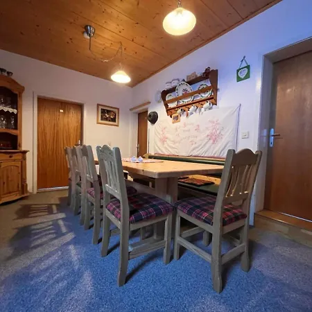 Knaushof - Rmu200 By Interhome